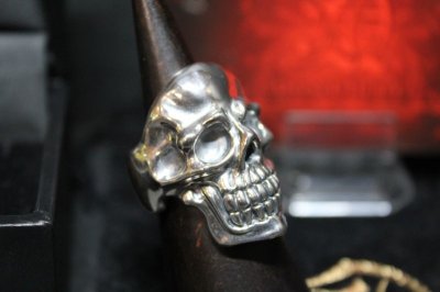 画像1: 銀鎖不縛髑髏輪　Unchained Skull Ring・アンチェインドスカルリング（受注生産品・Built-to-order products）