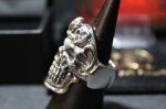 画像4: 銀麗刻牌髑髏輪　Queen of Hearts Judith Skull Ring （受注生産品・Built-to-order products） (4)