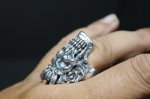 画像15: 銀麗刻牌髑髏輪　Queen of Hearts Judith Skull Ring （受注生産品・Built-to-order products） (15)