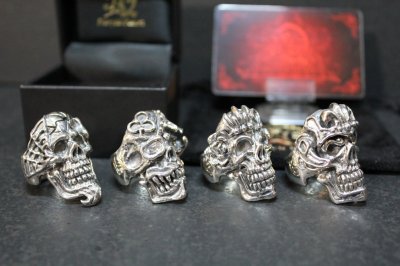 画像1: 銀覇刻牌髑髏輪　King of Diamonds Julius Caesar Skull Ring （受注生産品・Built-to-order products）